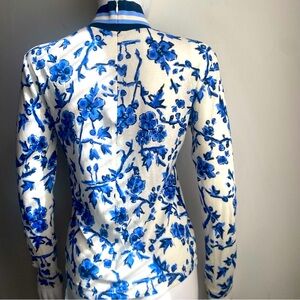 Tory Burch 100% cotton blue/white print shirt